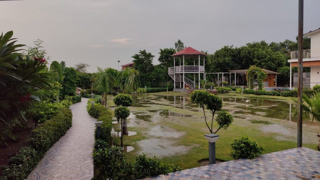 Farm House For Sale in Noida Expressway